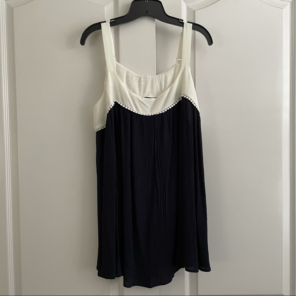 LAST CALL🚨 Lane Bryant White/Navy Pom Tank 18